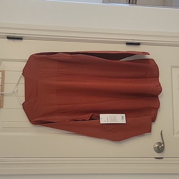 Never worn - Picture 2 of 3